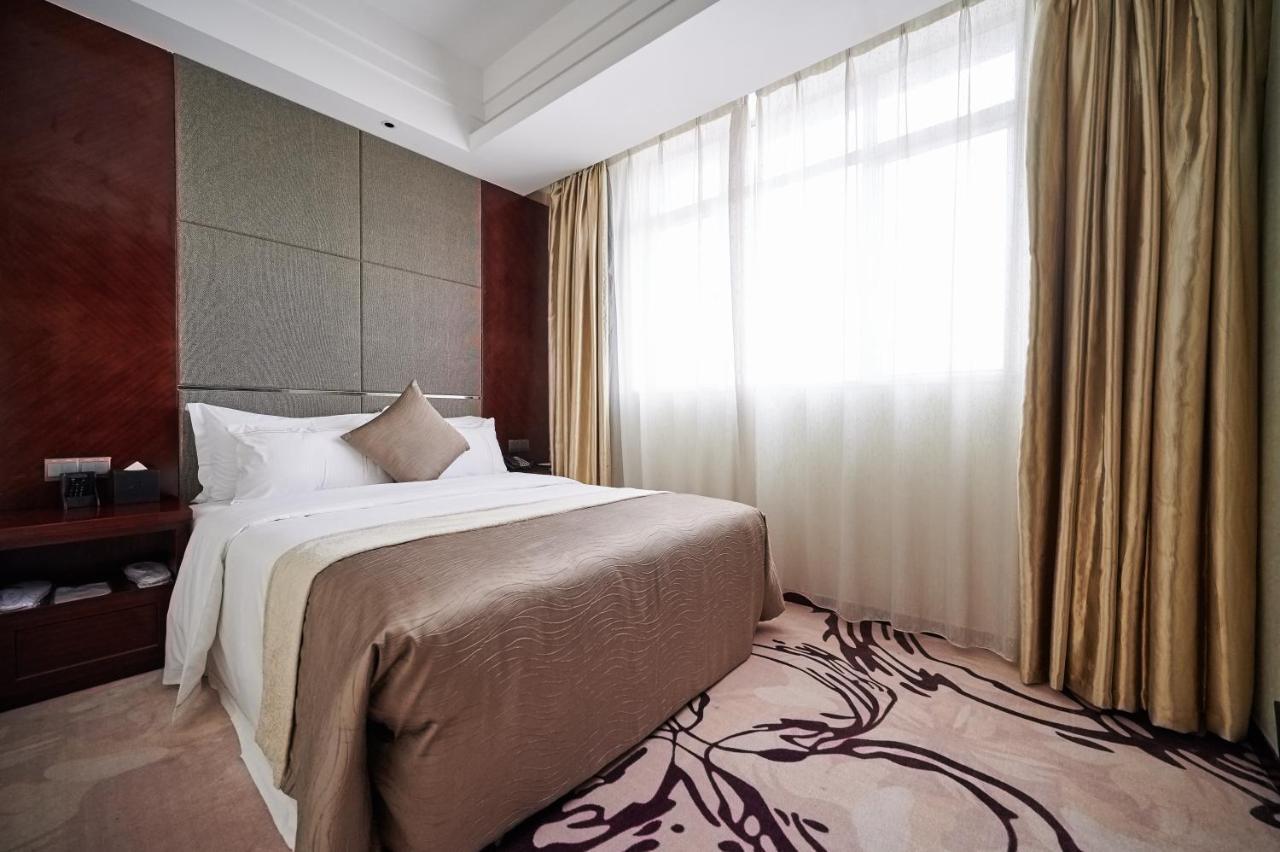 Foshan Jinlai Holiday Hotel מראה חיצוני תמונה