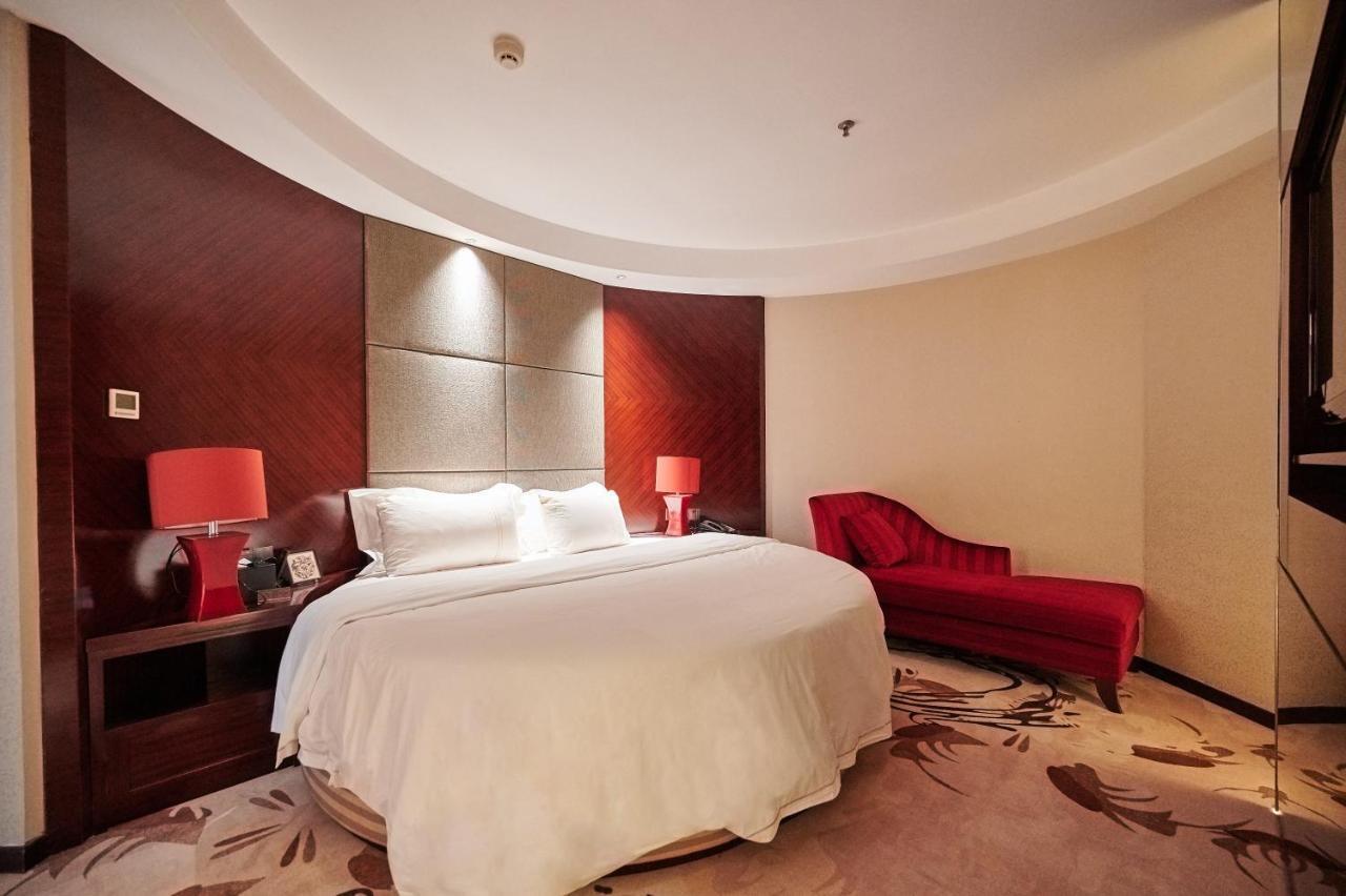 Foshan Jinlai Holiday Hotel מראה חיצוני תמונה